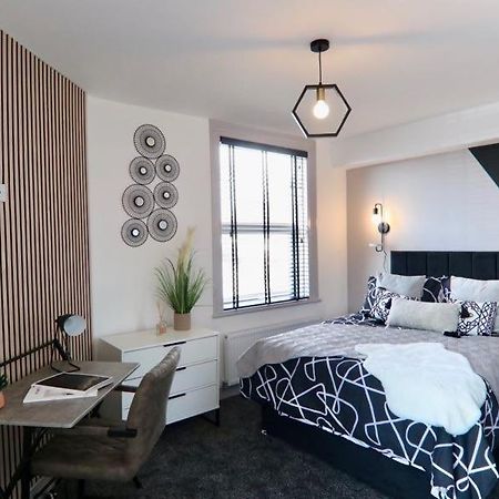 Sophisticated Silcoates Hotel เวคฟิลด์ ภายนอก รูปภาพ