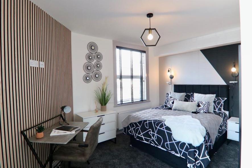 Sophisticated Silcoates Hotel เวคฟิลด์ ภายนอก รูปภาพ
